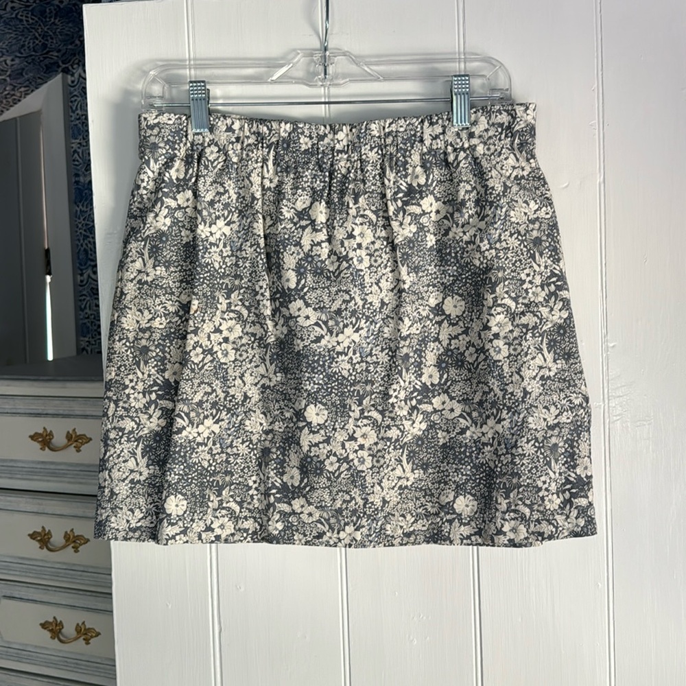 JCrew Floral Summer Skirt. Size 6